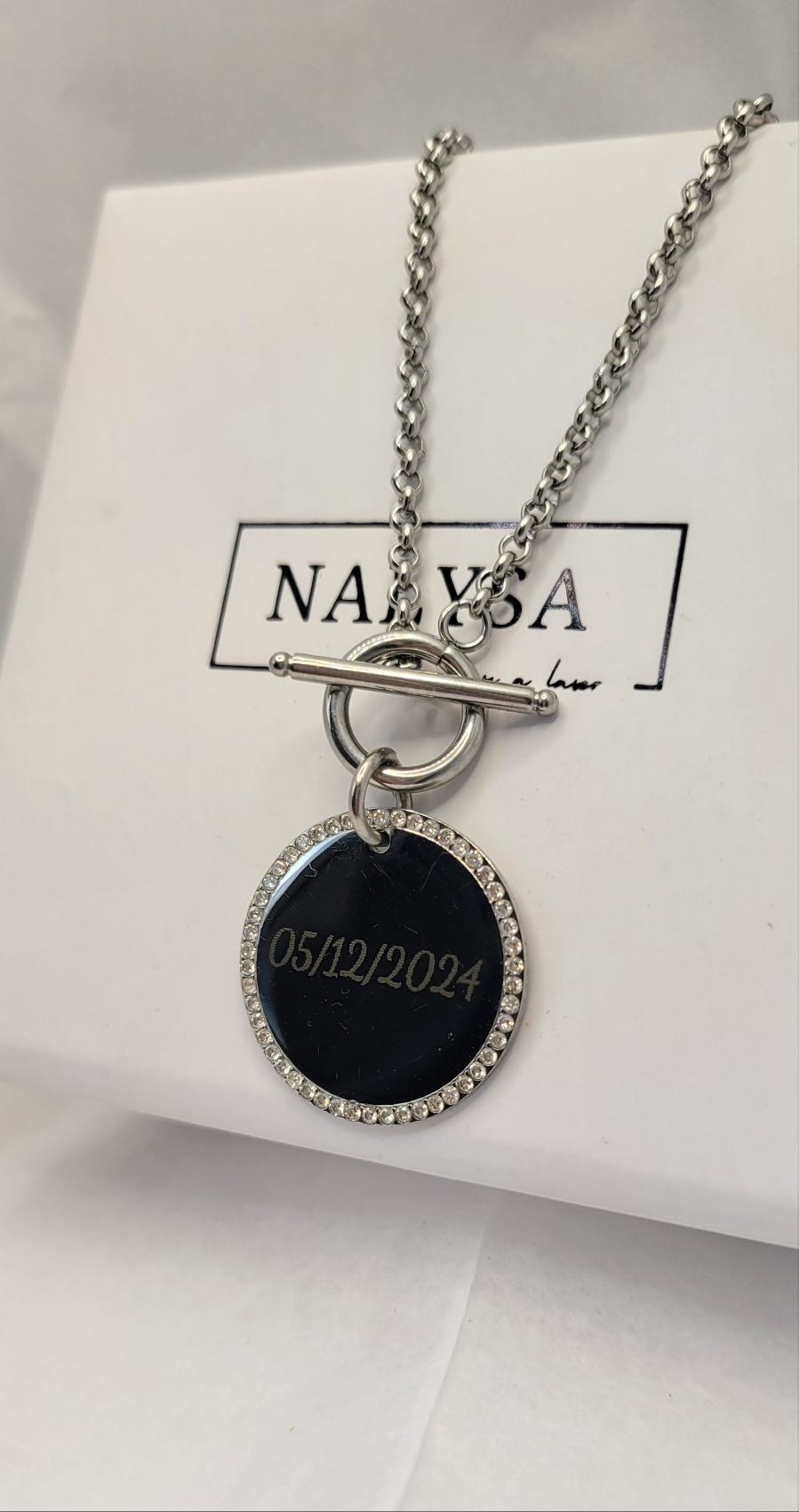 Collana con Chiusura a T e Medaglia Incisa con QR Code