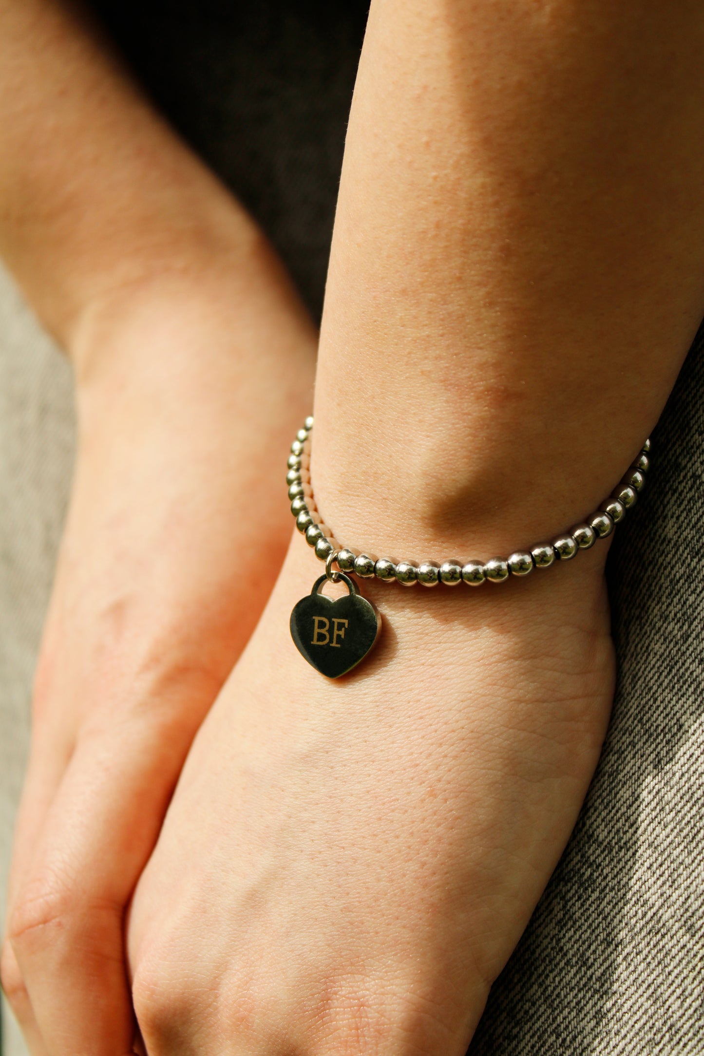 Bracciale Charm Cuore Inciso